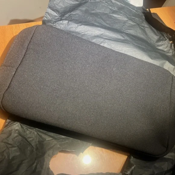 NEW Valentino Black Canvas Studded Makeup Bag  - Travel Pouch - Picture 3 of 6